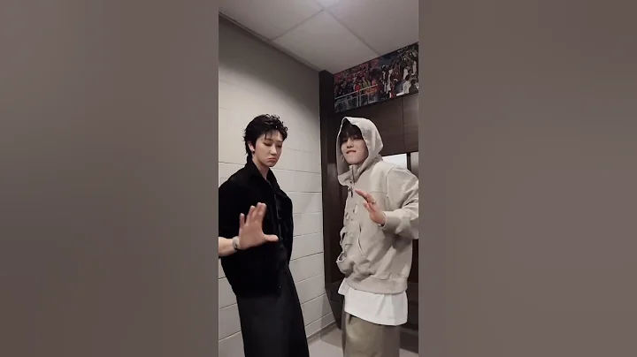 Them doing this trend!? I'm not okay y'all 😭😭 #scoups #the8 #cheolhao #seventeen #svt #shorts