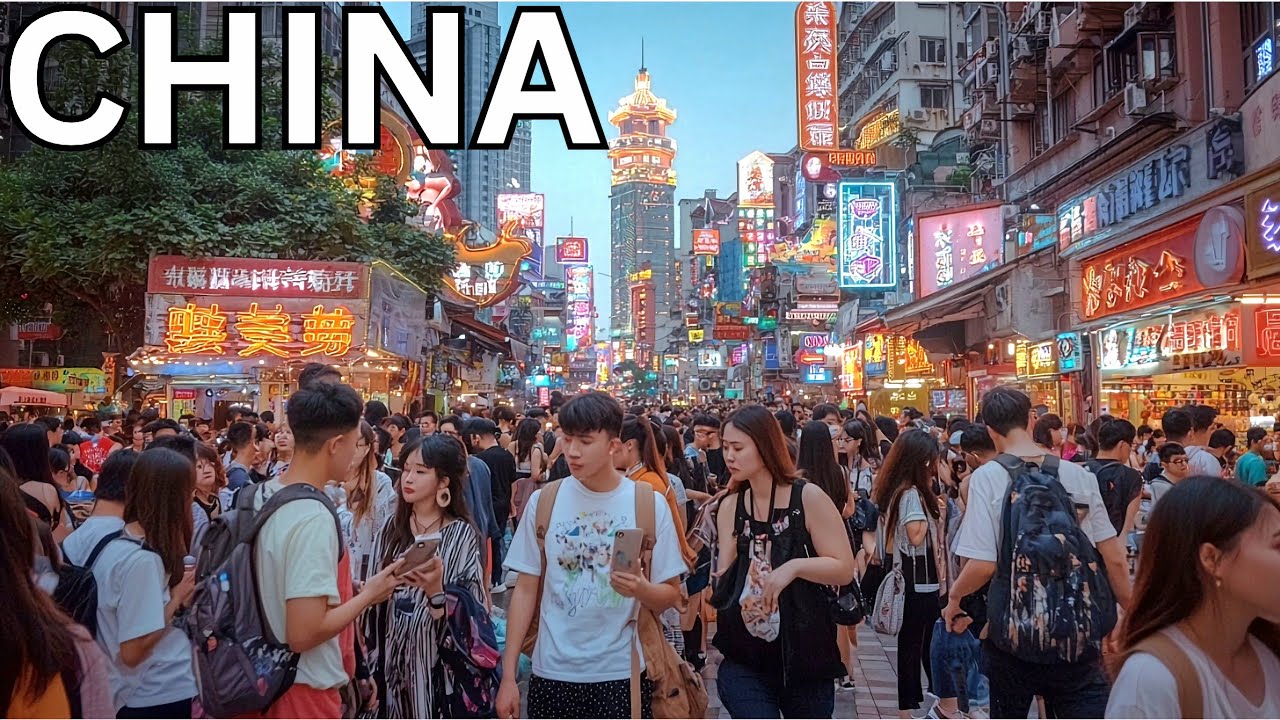 🇨🇳 GUANGZHOU CHINA - ONE OF THE BIGGEST CITIES IN THE WORLD! IMMENSE STREETS & NEON LIGHTS, 广州, 中国 