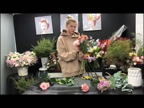 Vídeo: Vanrose, Centre A L'engròs I Al Detall De Flors I Productes Relacionats