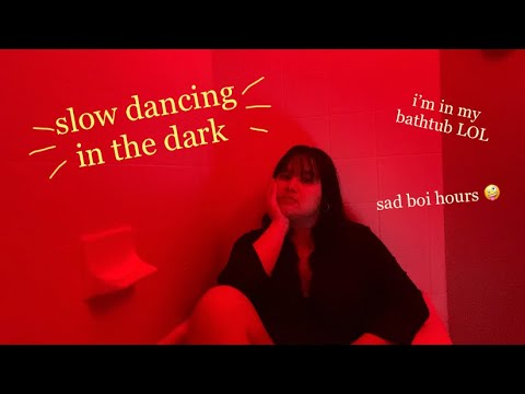 slow dancing in the dark joji cover *but im in my bathtub*