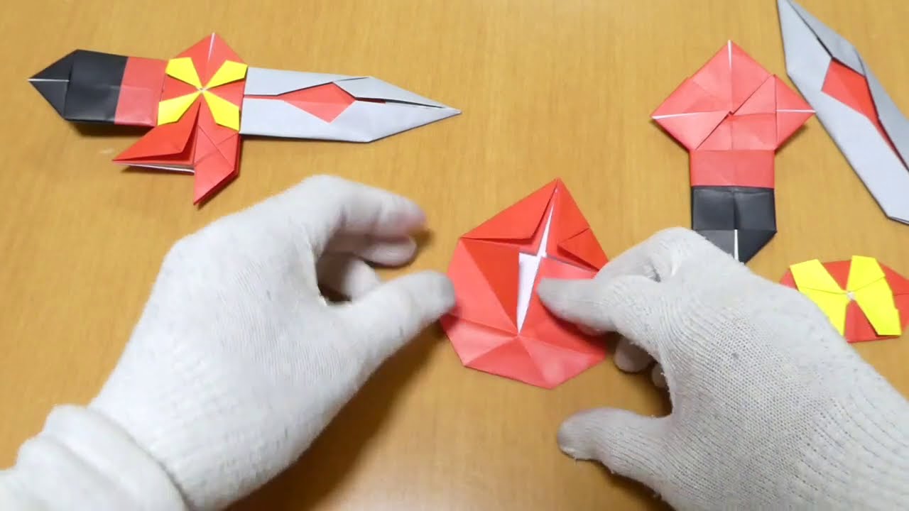 仮面ライダーセイバーの変身ベルト 聖剣ソードライバー を折り紙で作ってみました その4 ソード編 後半 Youtube