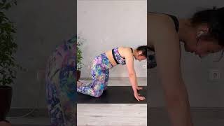 Первые шаги в йоге, упражнение для рук Pervye shagi v yoge, uprazhnenie dlya ruk