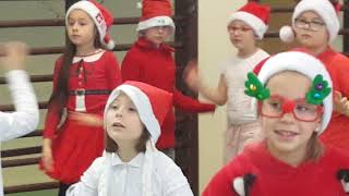 Taneczne życzenia Świąt Bożego Narodzenia  wszystkim Rodzicom składają uczniowie klas I  III 2018