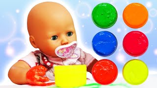 Baby Born Parmak Boya Ile Boyuyor. Bebek Bakma Oyunları.