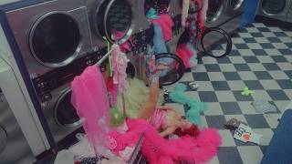 Download Lagu Cherry Bomb - Crash! Download Lagu Cherry Bomb - Crash!