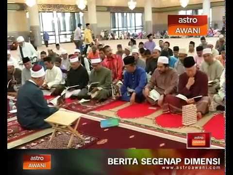 Najib hadir ke majlis tahlil, bacaan yasin di Masjid 