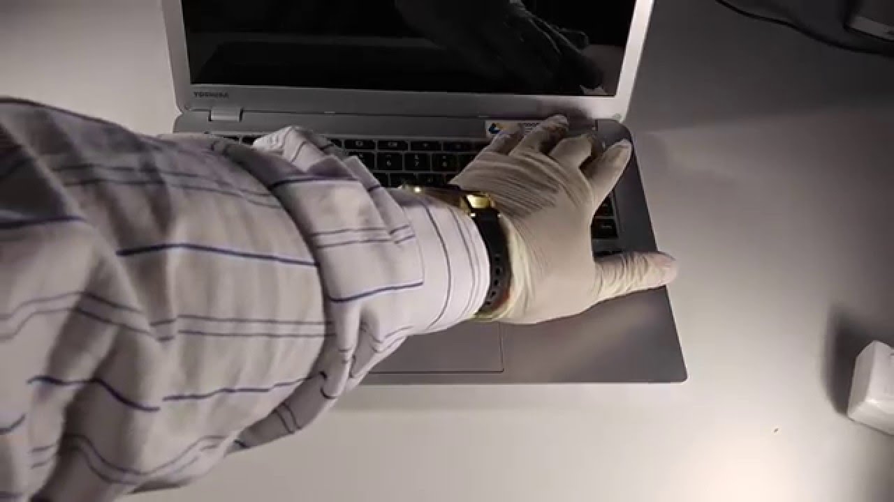Toshiba 13.3 Inch Chromebook 4GB, Full HD 1080P unboxing - YouTube