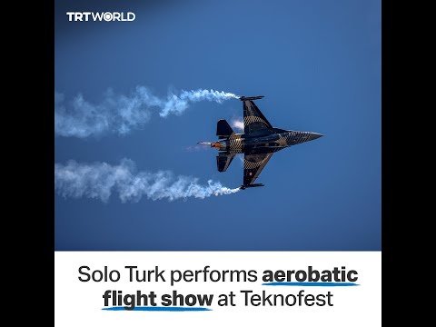 Solo Turk demonstrated aerobatic flight shows during Teknofest in Azerbaijan