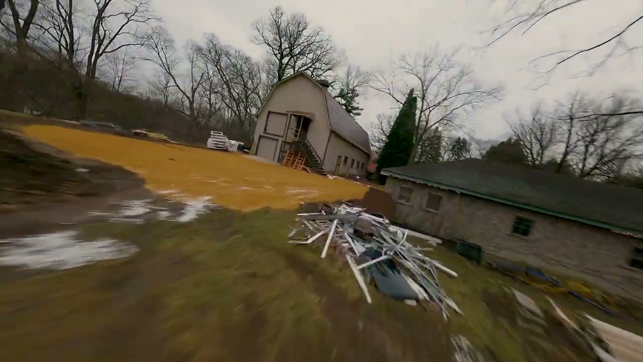 Cinematic FPV mixed with Acrobatic blips.