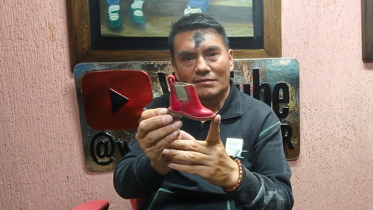 Cómo se modela una bota Chelsea