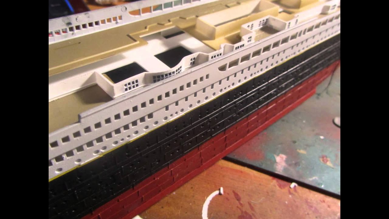 Building Revell 1/400 Titanic part 2 - YouTube