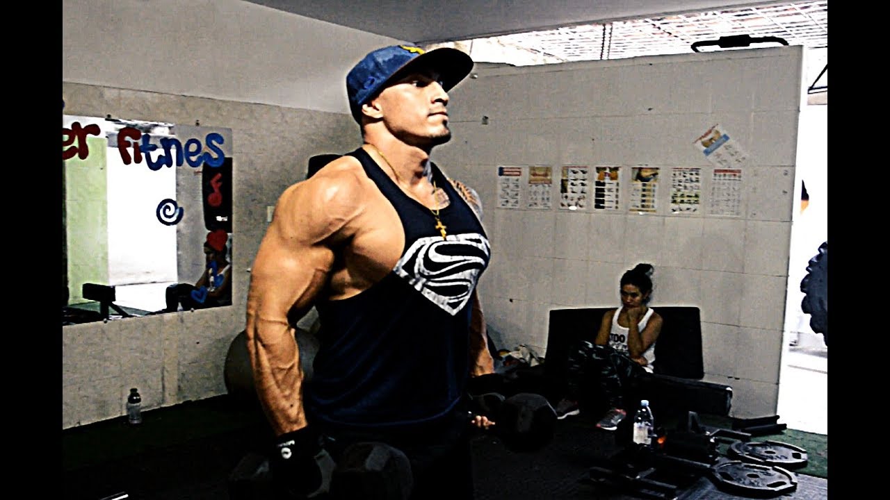 FUERZA ACEROS PECHO Y BICEPS GYM biceps tendonitis