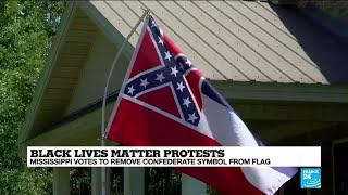 Mississippi votes to remove Confederate symbol from flag
