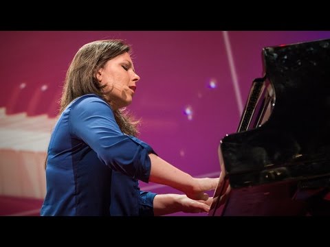 Daria van den Bercken: Why I take the piano on the road … and in the air