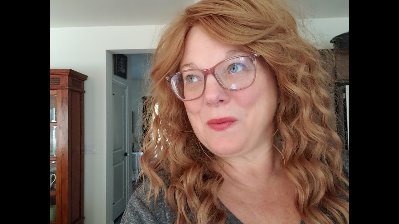 Wig Review Presley by Nel's Wigs in Dark Blonde ULTRA AFFORDABLE!