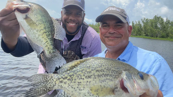 Took A Subscriber On His First Crappie / Sac-a-lai...