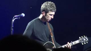 Video thumbnail of "noel gallagher - supersonic/dead in the water - orpheum theatre, los angeles"