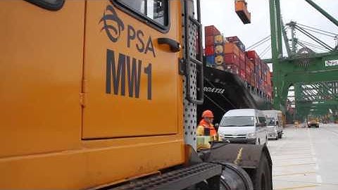 PSA Singapore - Through Our Eyes Part 2: Anchoring a Container Vessel