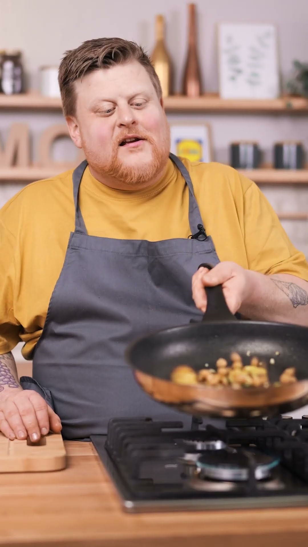 Vegan kochen mit Timo: Sommerlicher Kichererbsensalat mit gebratener ...