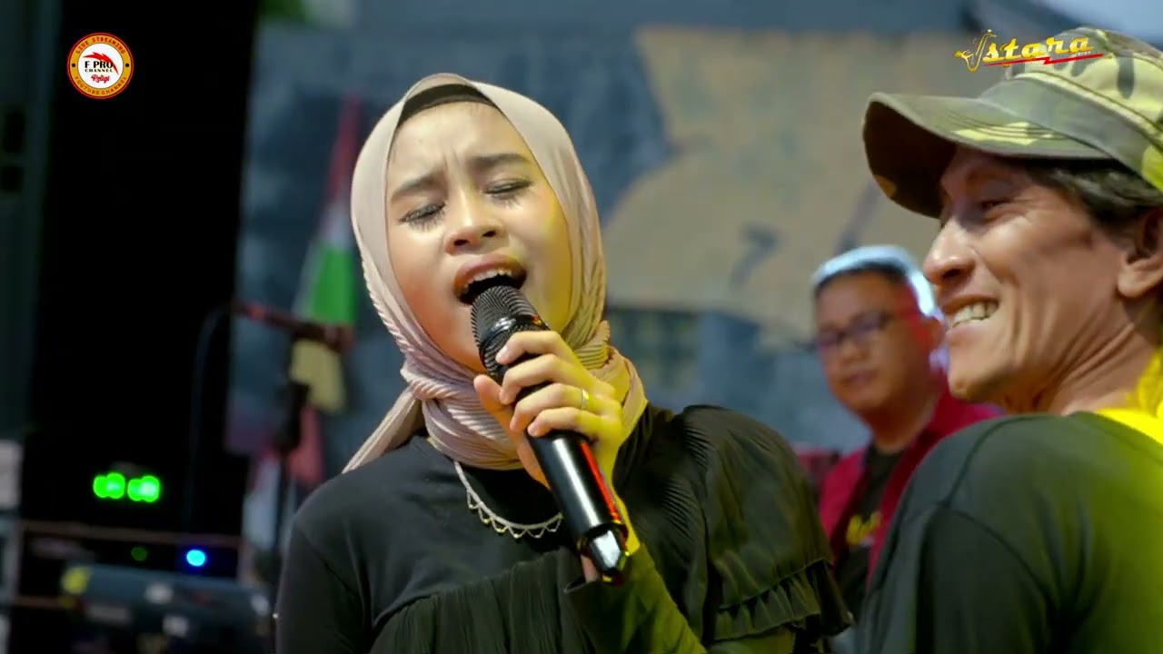 LAILA CANGGUNG MILA IDOL