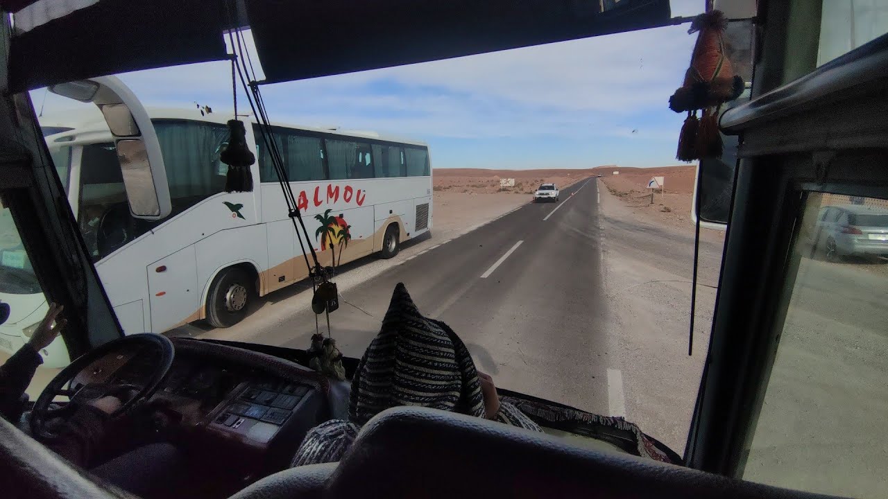 اروع اغنية أطلسية للفنان الشبلي في طريق الوطنية الرابط بين كلميمة و الراشيدية