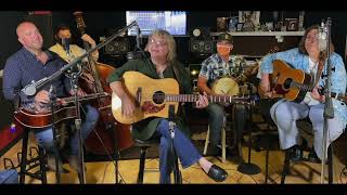 Dale Ann Bradley-  I Feel Like Traveling On (Live in Studio)