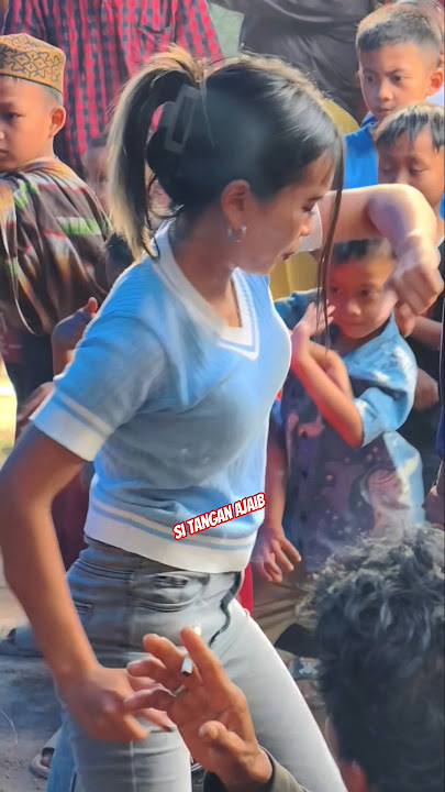 cewek cantik ikut kaul kesurupan #ladiesflay #ladiesreak #shorts