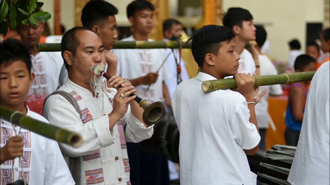 ฟ้อนเล็บ วงกลองตึงโนงเชียงใหม่ สร้างสรรค์ผลงานโดย ครูขวัญชัย พิพัฒน์พงษ์ ศรีคีตกรหริทาส