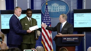 Trump donates his first quarter salary to National Park Service