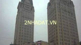 Toa nha thap doi cua Song Da tren duong pham hung