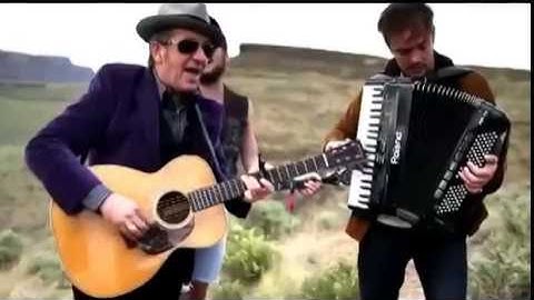 Elvis Costello & Mumford & Sons - The Ghost of Tom Joad & Do Re Mi Medley Acoustic Cover