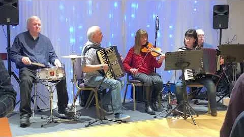 Flett From Flotta & Jennifer Camerons March to Och...