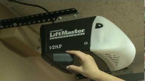 Programming 895MAX and 890MAX remotes