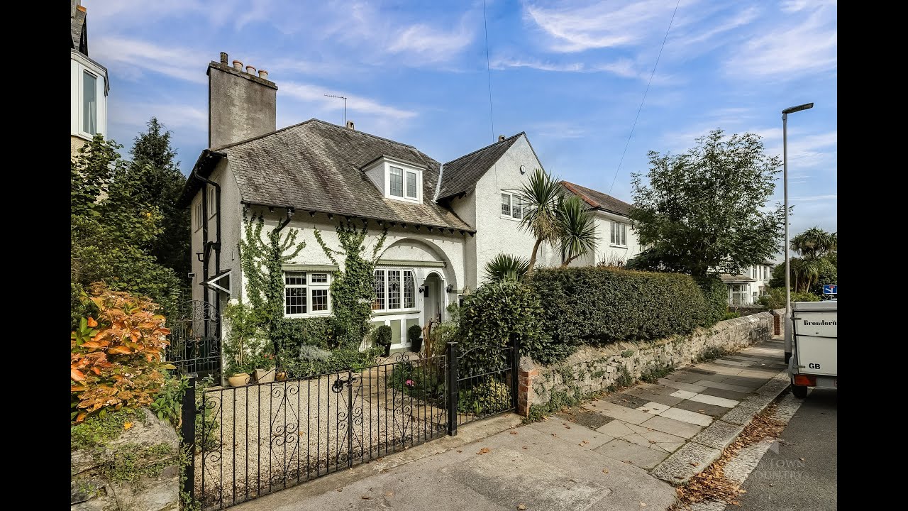 Property Tour For Sale Compton Park Road Large Garden Detached