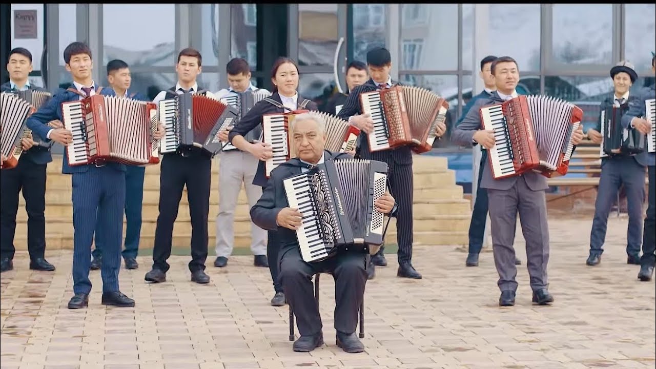 МЫНДАЙ КӨП АККАРДЕОНЧУЛАР БОЛО ЭЛЕК l Рыспай Абдыкадыров