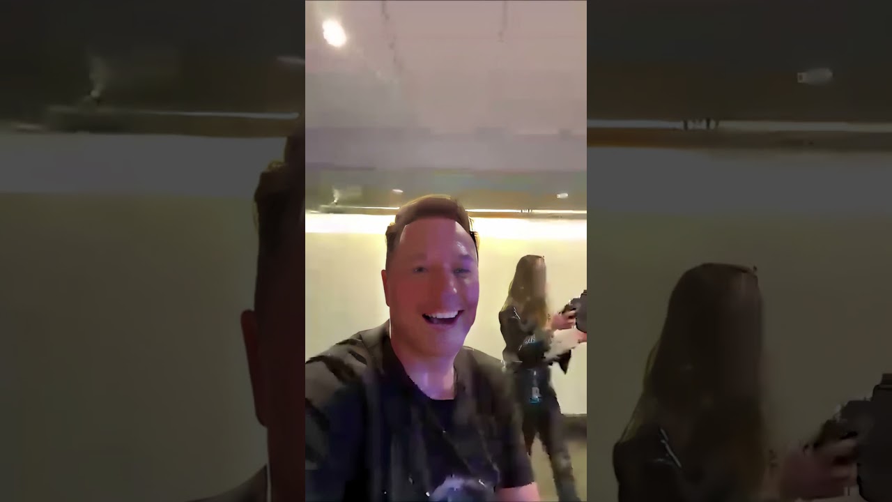 When I try to make Elon musk's Twitter live video clear 🤣 