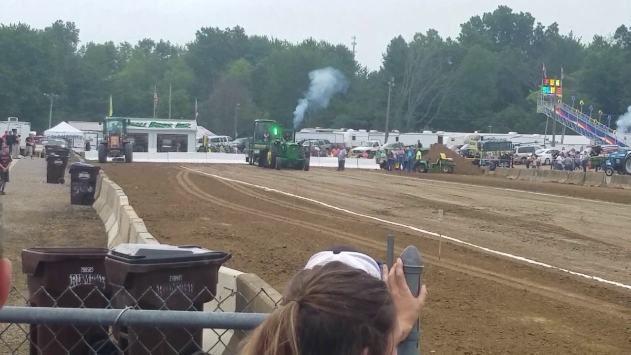 12500lb farm stock tractor pull clermont county fair 2017 YouTube