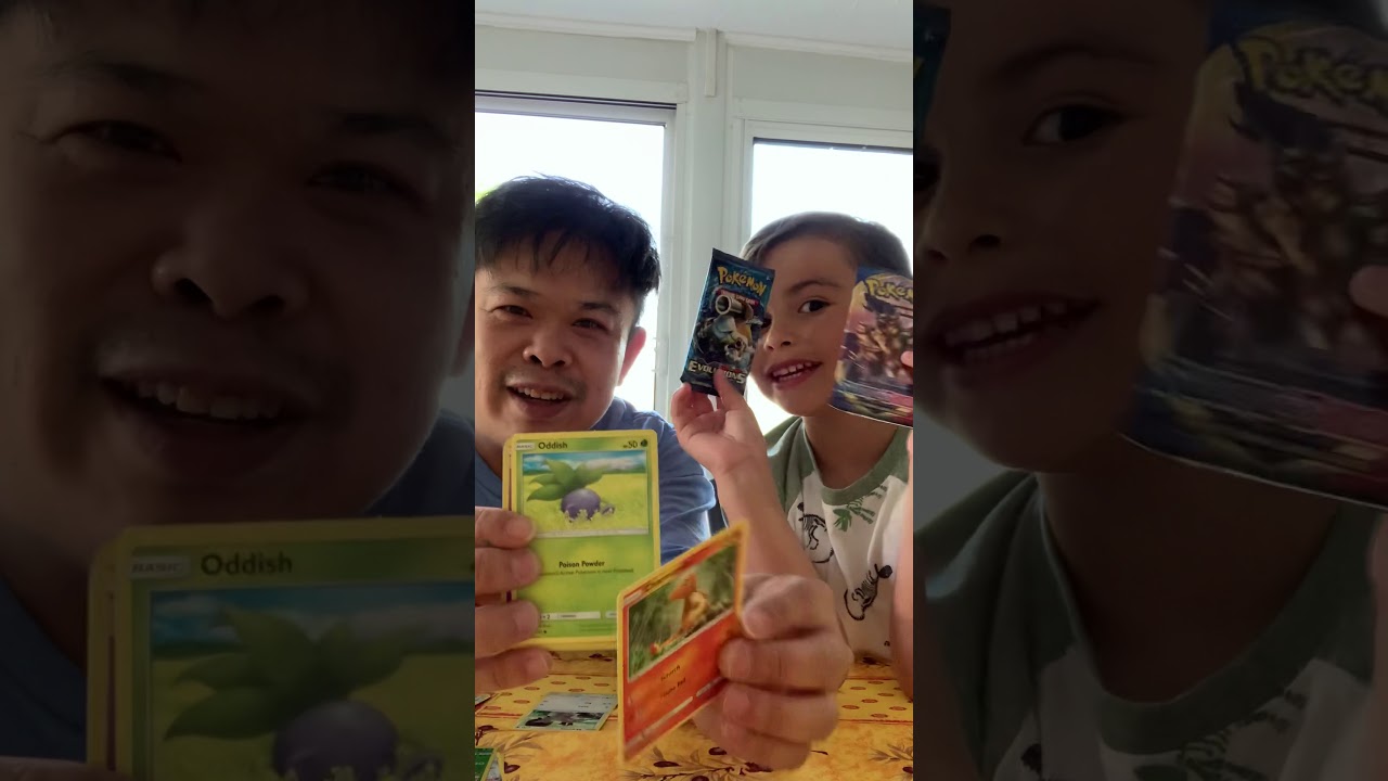 Opening Pokémon cards - YouTube