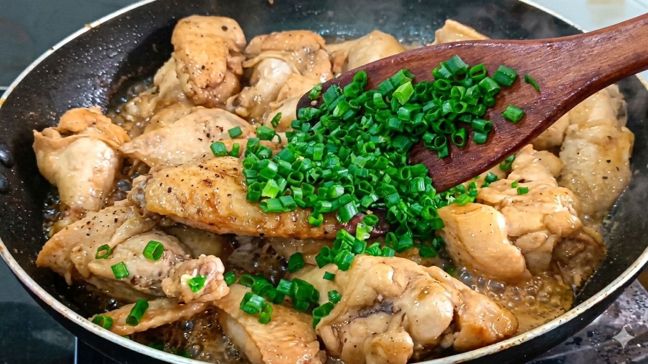 Stop Ordering Takeout! 🥡 The Most ADDICTIVE Garlic Soy Sauce Chicken Wings