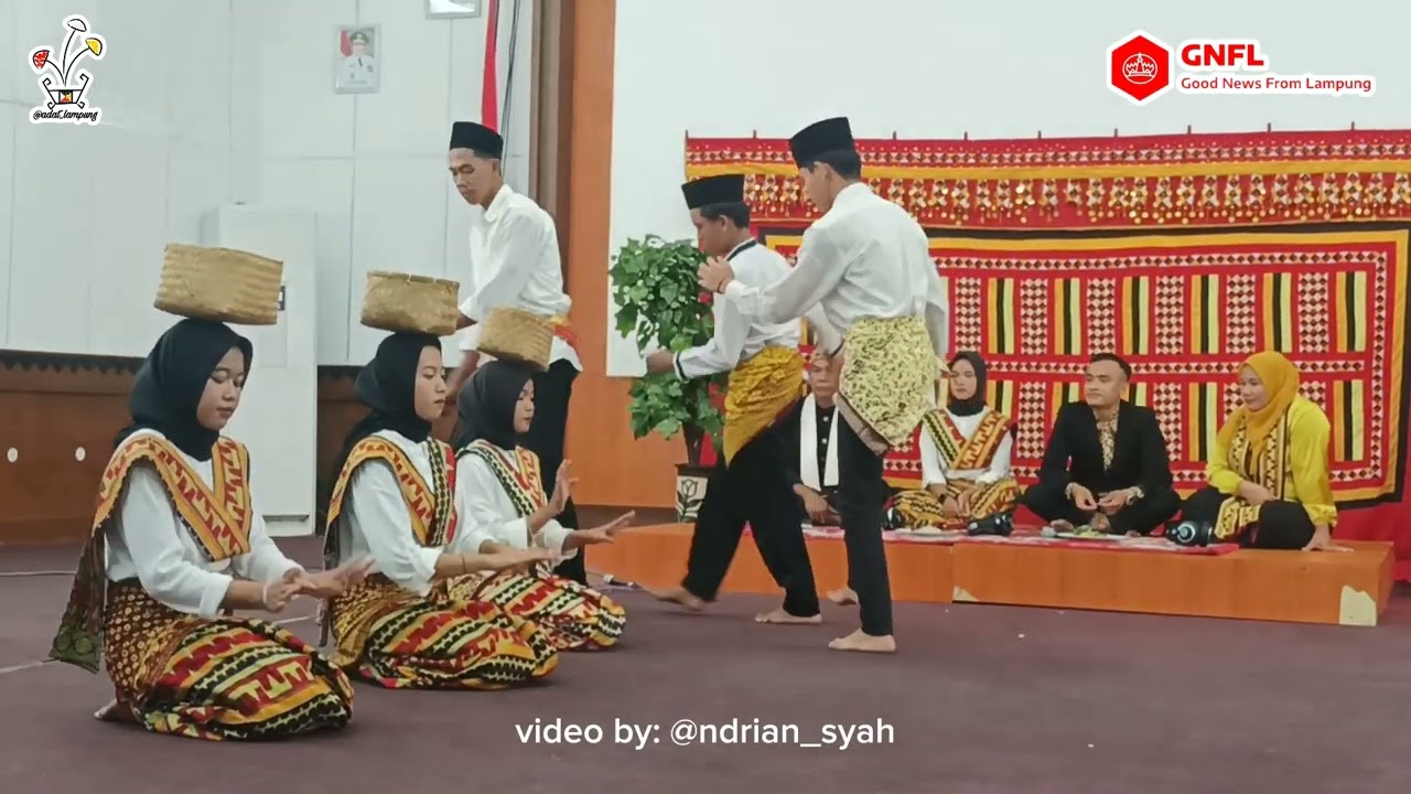 Tari Tongkop Lasuhan Lampung Saibatin