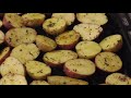 картошечка, запеченная в духовке baked potatoes in the oven