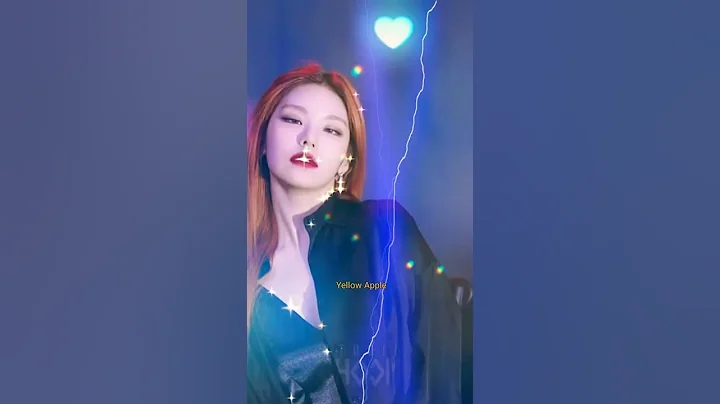 Yeji Face off edit (Flash Warning) #Yeji #Kpop #Shorts