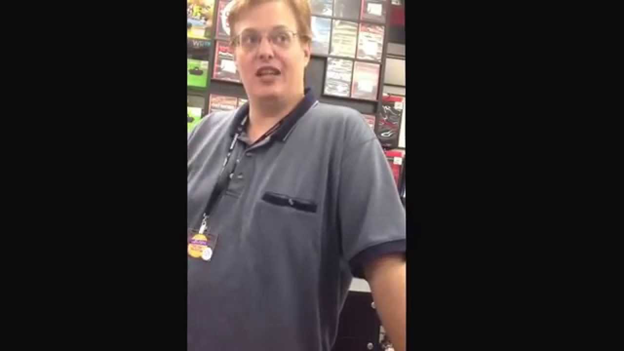 Why Ps4 is better then Xbox One! (At GameStop)