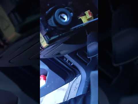 VW Golf 5 Как снять блок управления рулевой колонкой