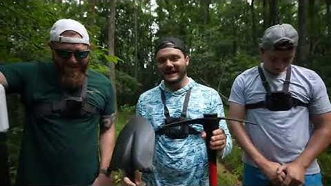 Walmart 1v1v1 Build Your Own Stealth Shelter! hiding from game warden  7