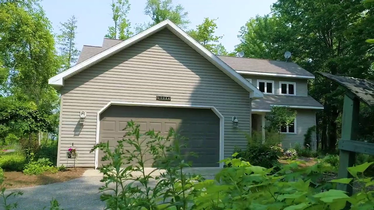 11084 Kings Point Rd, Alanson, Michigan