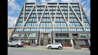 Pet Friendly and Modern in a fantastic building