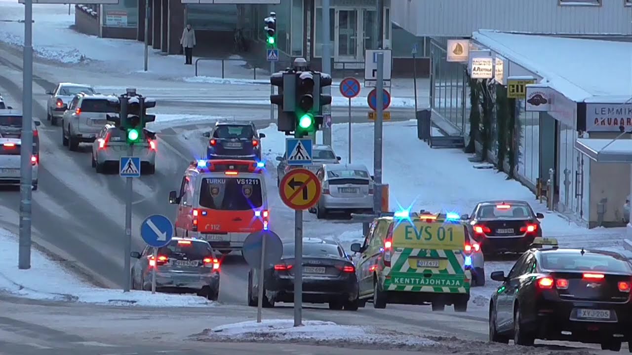 Responding compilation (ambulances) 2014 - 2019 Finland