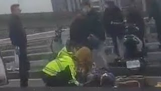 人看起來是沒了...