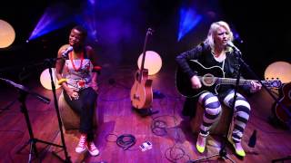 BAD ROMANCE (Lady Gaga) - Karen Zoid & Zolani Mahola (Freshlyground) chords